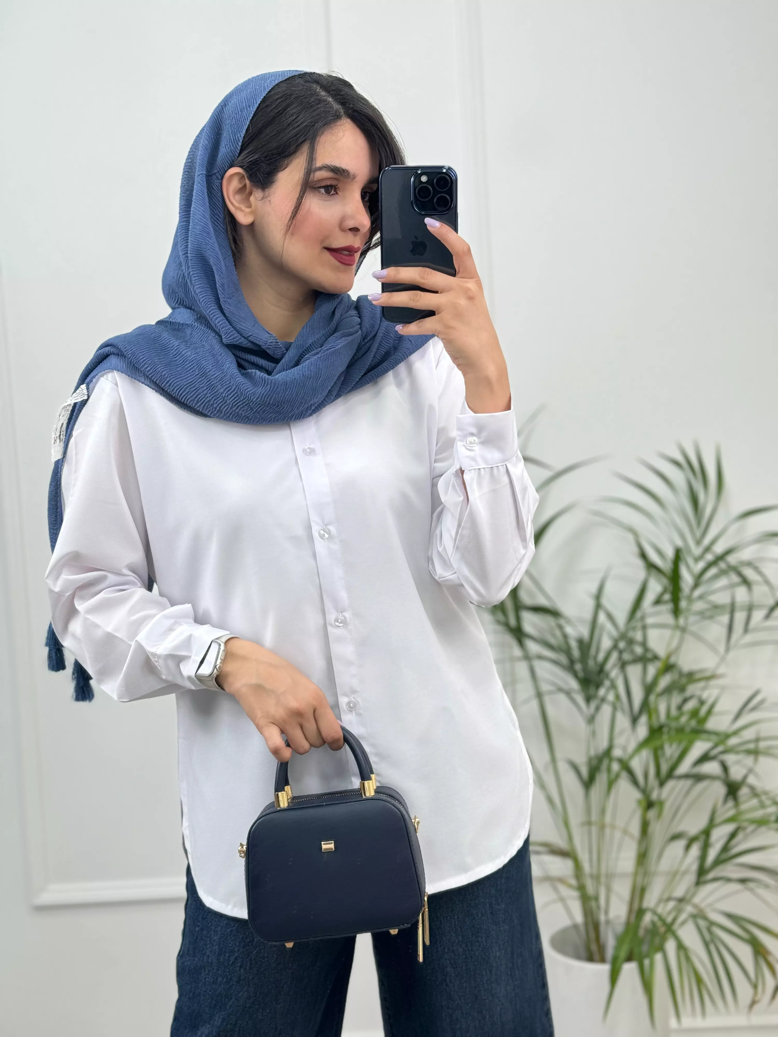 شومیز سفید Basic ( دارای ایراد جزئی )